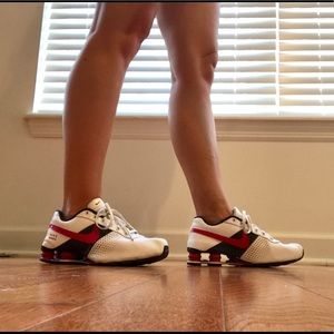 Nike Shocks - Size 6.5 kids ( women’s 8)